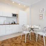 Luxe Living