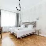 Luxe Living