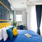 Luxe Living *